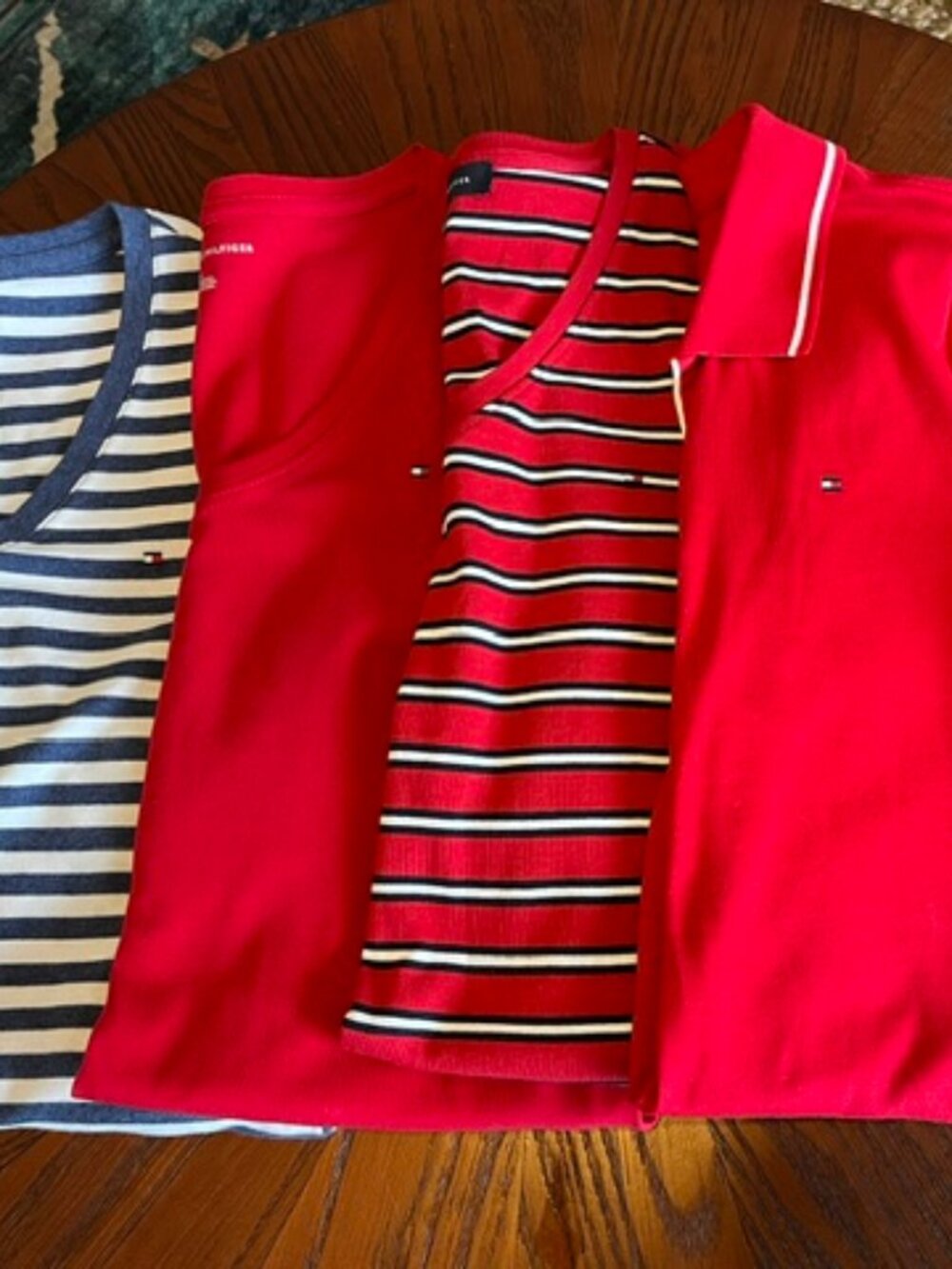 EUC Bundle of 4 Tommy Hilfiger T-Shirts Size M